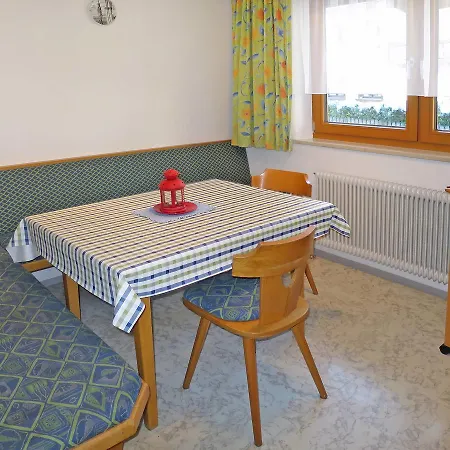 Апартаменти Haus Gluck 495w