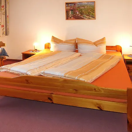 Апартаменти Haus Gluck 495w *
